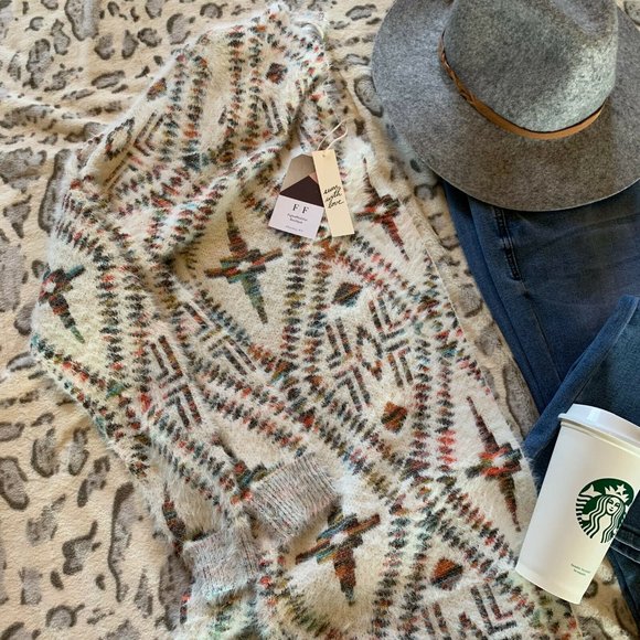 New Fair Isle Soft Cardigan Women's Sweater - Long Cozy Boho Western Style - Picture 4 of 8